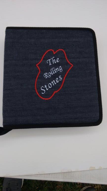 CARPETA ESC.JEAN BORDADA S/CIERRE